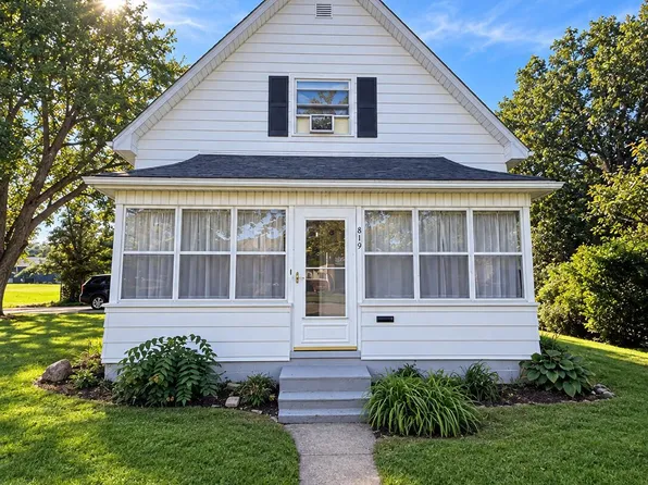 819 Delaware Ave, Montpelier, OH 43543