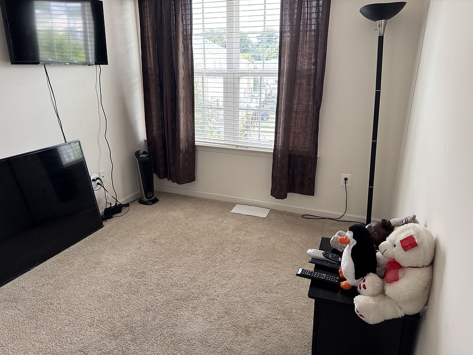 2nd image of 12749 Longford Glen Dr