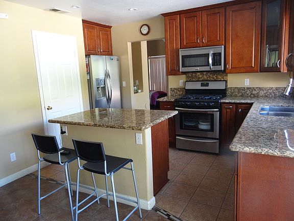 3rd image of 13638 Dronfield Ave