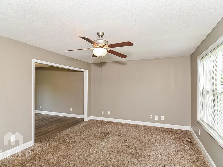 619 Woodhaven Dr — Photo 6