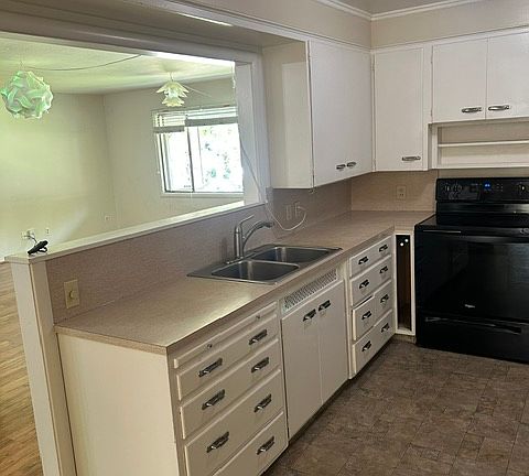 5th image of 2941 Lacy Ln