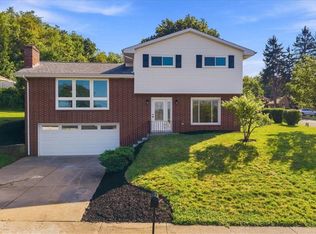 1106 Fairlane Dr, Aliquippa, PA 15001