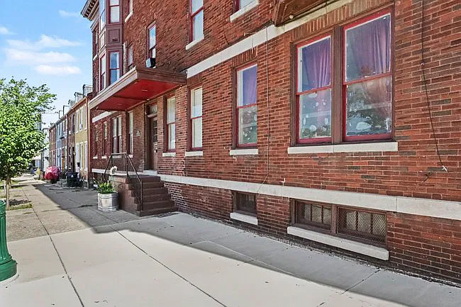 1 bed, $995 — Photo 3