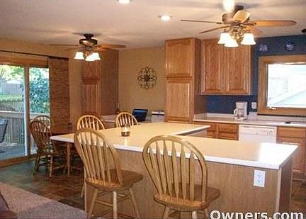 Huge breakfast bar and eating area.