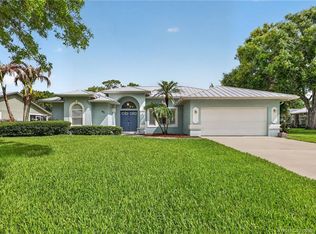 671 SE Pin Oak Ter, Stuart, FL 34997