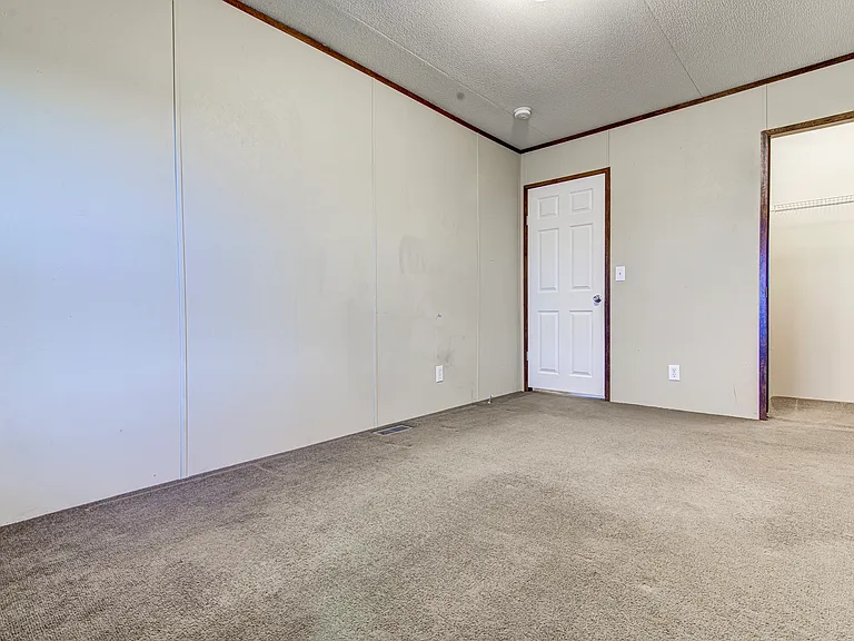 136 Ridgetop Rd — Photo 10