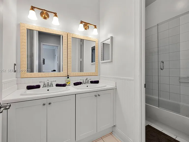 1074 NE Little River Dr — Photo 19