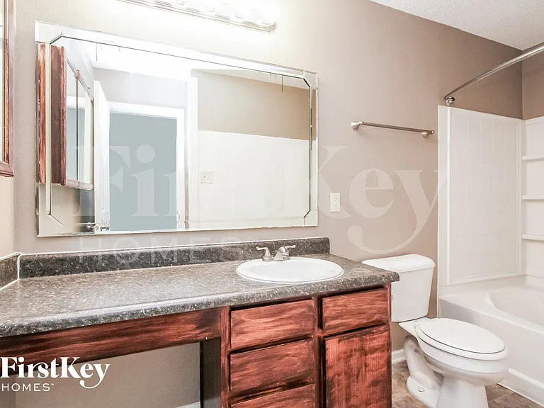 7912 Puckett Ln — Photo 9