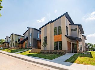 1138 N Oakland Ave, Fayetteville, AR 72703