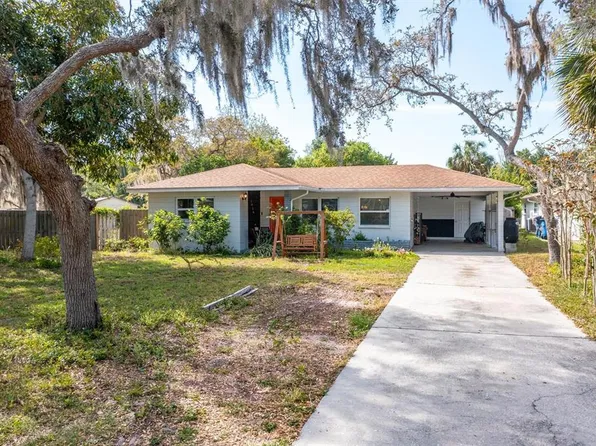1010 Alcazar Way S, Saint Petersburg, FL 33705