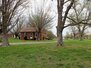 2622 Bell Rd, Newburgh, IN 47630