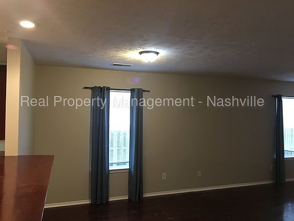 5th image of 2784 Sutherland Dr