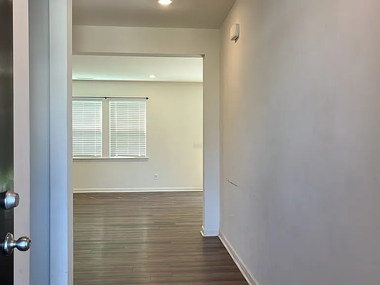 459 Summer Ranch Dr — Photo 2