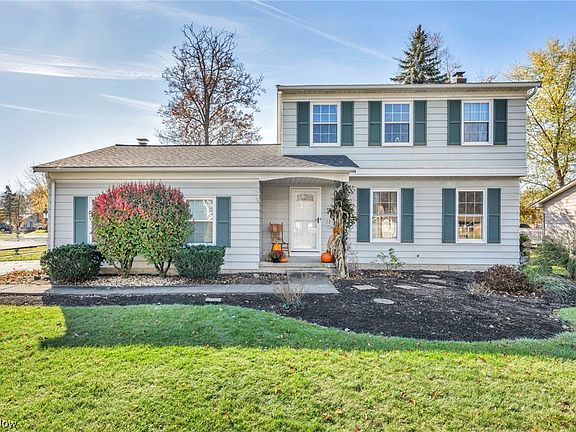 2nd image of 3894 Ashlawn Dr
