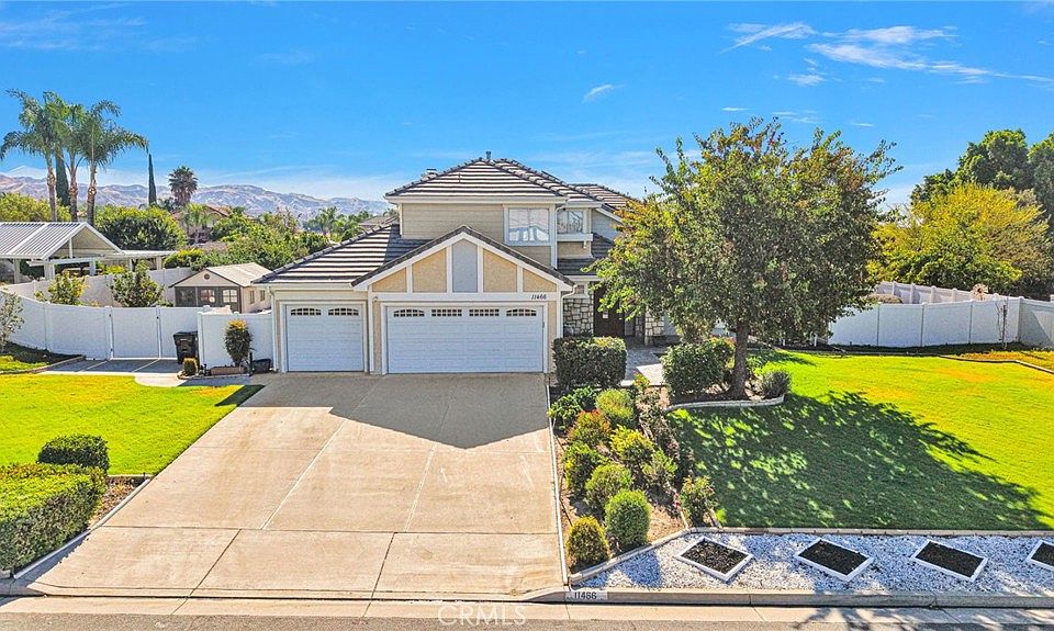 1st image of 11466 Ladd Ave