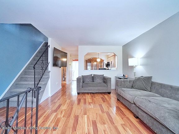 3rd image of 30 Vineland Ave