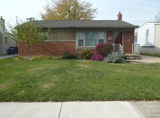 8435 Ingram St, Westland, MI 48185