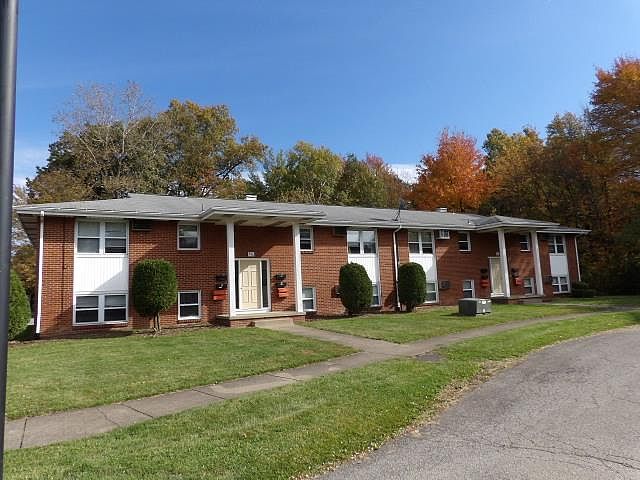 1st image of 973 Patricia Dr APT 1