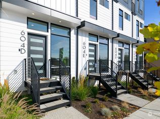 604 E North 43rd St, Seattle, WA 98103