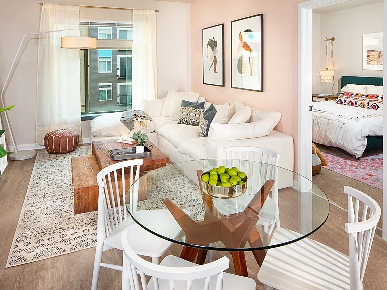 Scout on the Circle Apartments — Photo 3