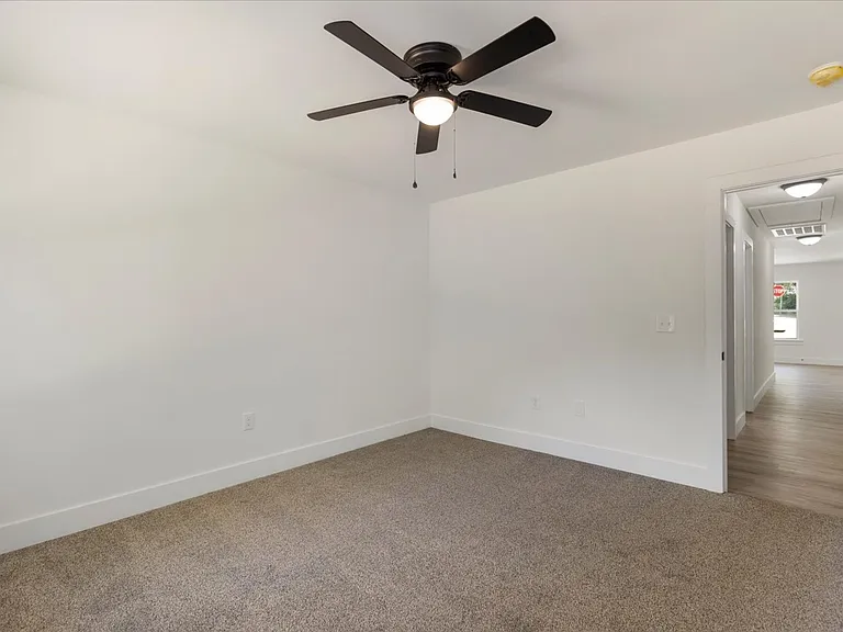 Arlington Townes Modern 3-Bedroom Townhomes in Greer, SC — Photo 47