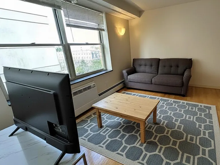 400 College Ave - The Heart of Collegetown — Photo 18
