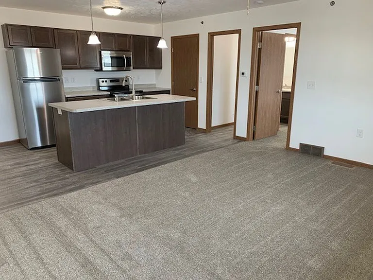 1500 N Main Ave — Photo 4