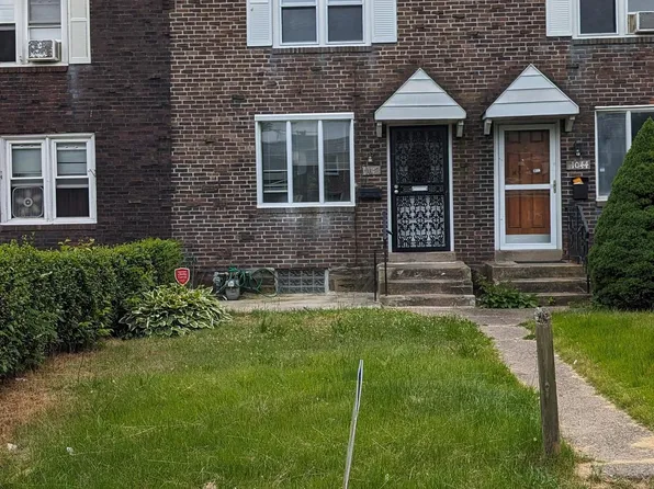 1042 S Lynbrook Rd, Collingdale, PA 19023