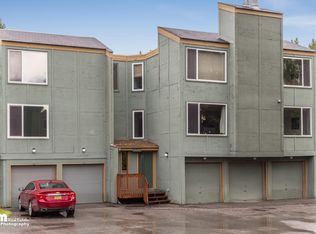 703 Copperbush Ct #703, Anchorage, AK 99518