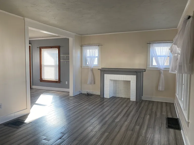 334 Imperial Ave — Photo 8