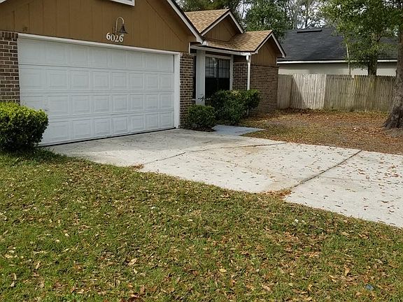 3rd image of 6026 Davon St #28