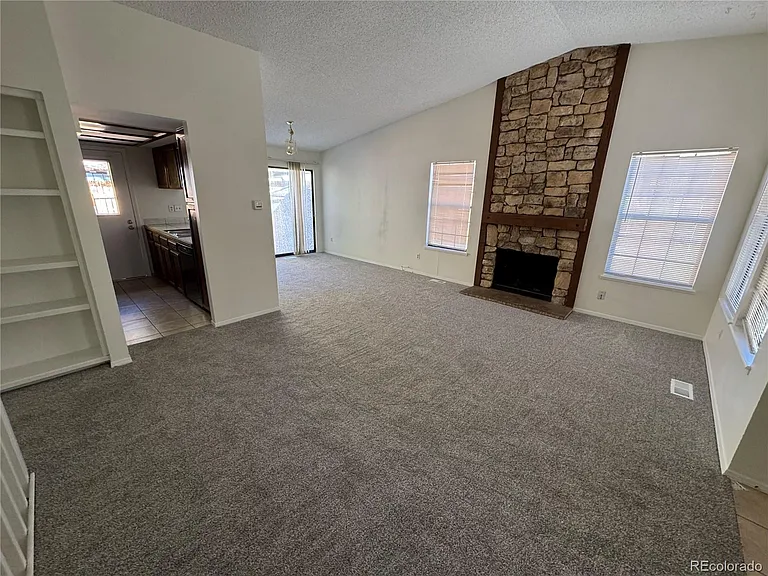 3839 S Evanston St — Photo 4