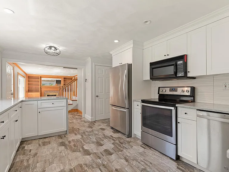 15 Marion St — Photo 6