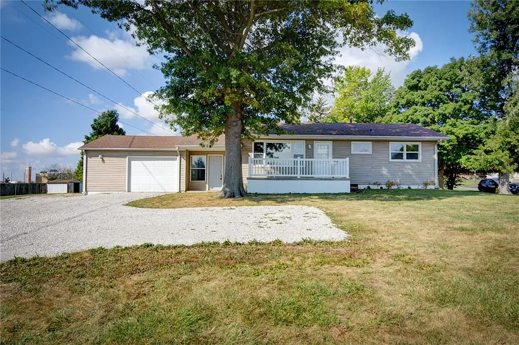 4077 N Taylor Ave photo 1