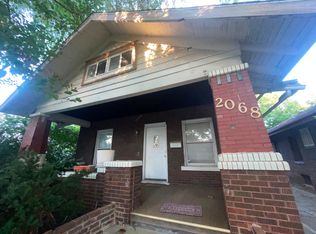 2068 S 5th St, Springfield, IL 62703