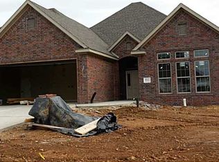 4511 Buckeye Dr, Rogers, AR 72758