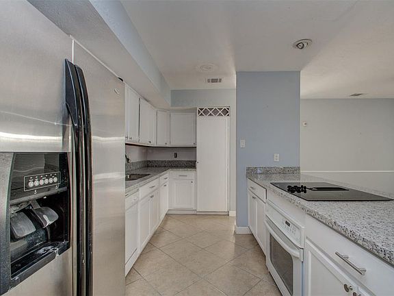 4th image of 17306 N Yorkglen Dr