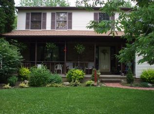 10705 N Woods Cir, Chardon, OH 44024