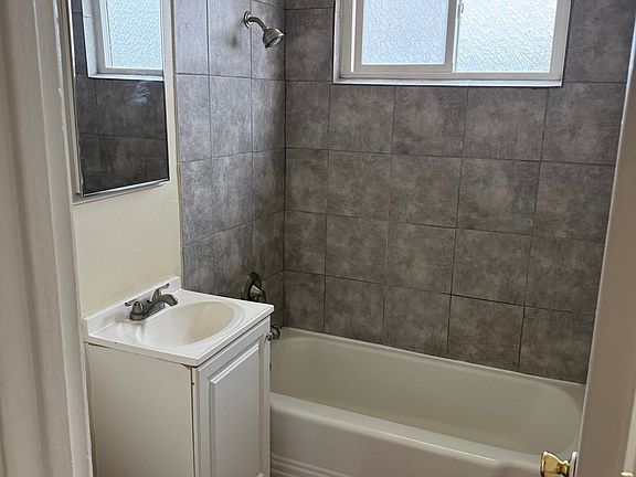3rd image of 3728 Lily St #11514694