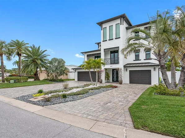 250 Bath Club Blvd N, North Redington Beach, FL 33708