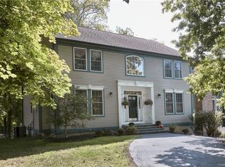 10 Woodside Dr, Warwick, NY 10990