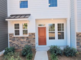 2035 Near Point Rd, Charlotte, NC 28208