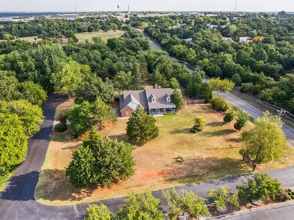 4275 Cedar Creek Dr, Edmond, OK 73034