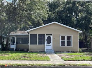 722 McKenzie St, Leesburg, FL 34748