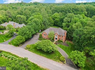 2091 Hunters Crest Way, Vienna, VA 22181