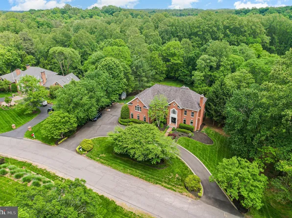 2091 Hunters Crest Way, Vienna, VA 22181