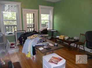 9 Egremont Rd APT 8*, Boston, MA 02135