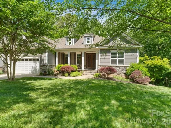 7304 Sedgebrook Dr W, Stanley, NC 28164