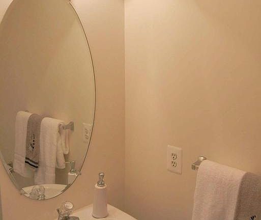 5th image of 258 Fountain Green Ln Unit 200