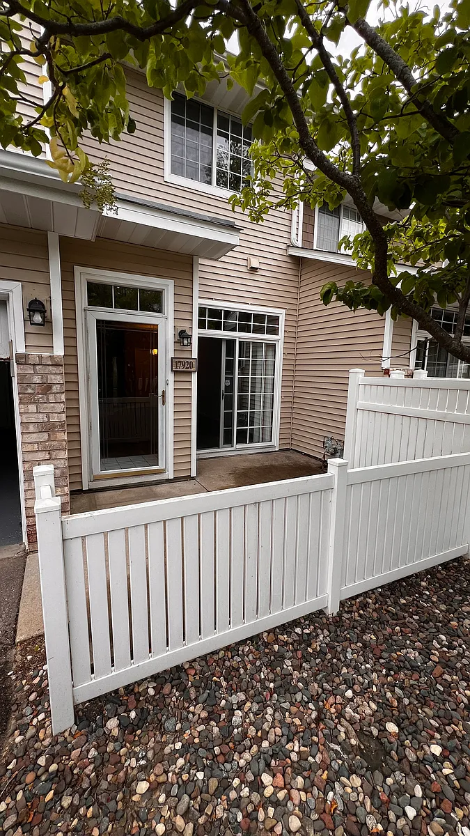 Building Photo - 17920 Cobblestone Way